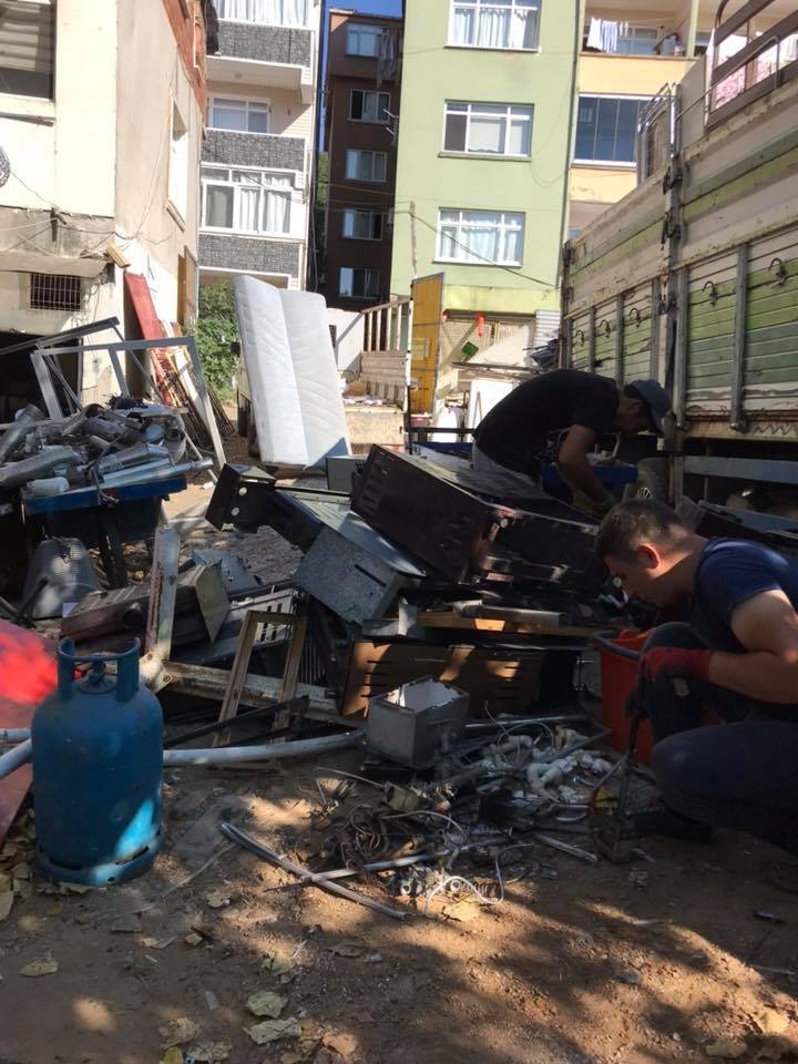 Sarı Hurda Alımı alım ekibi